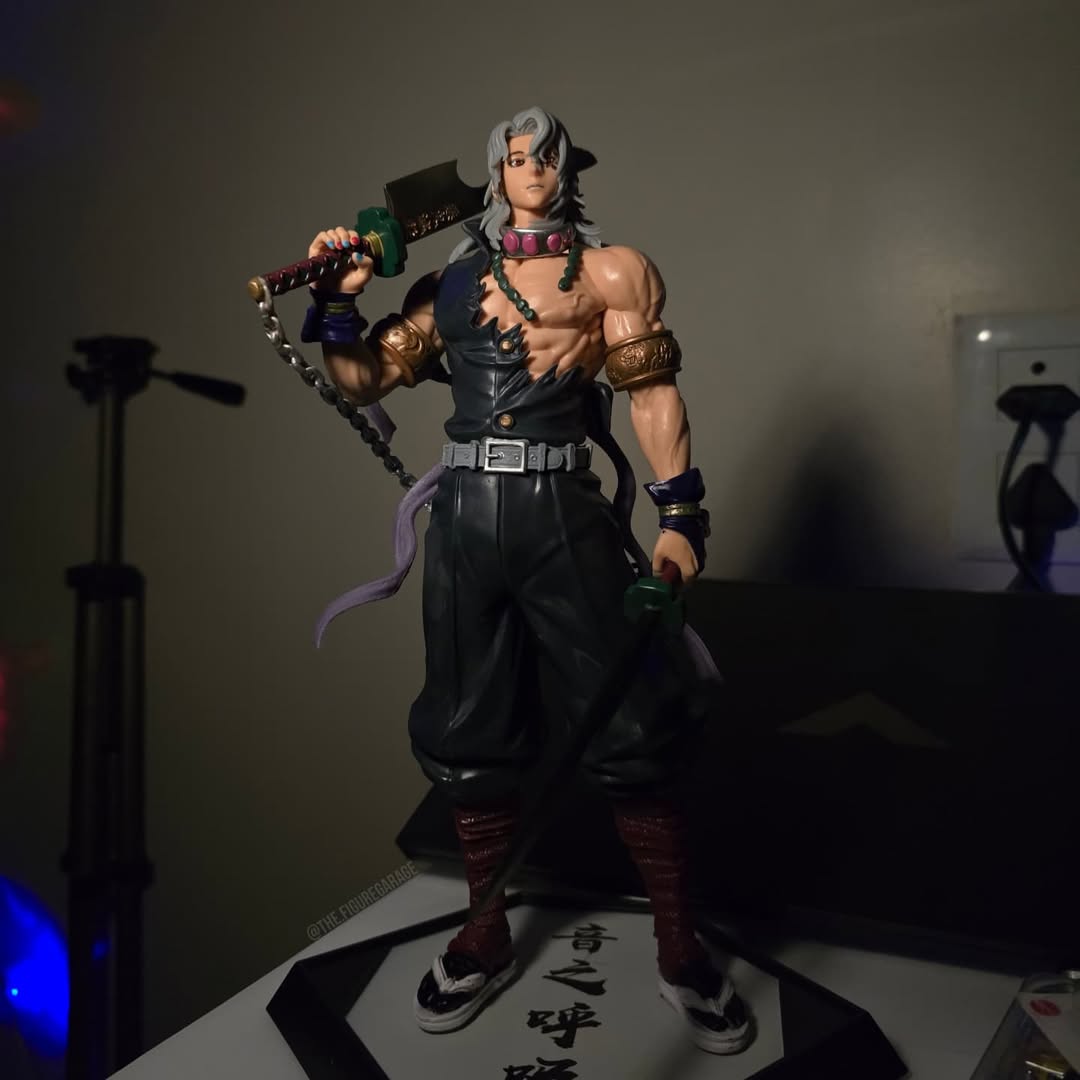 Tengen Uzui - Action Figure (30cm)